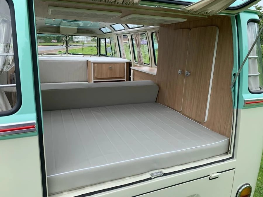 1973 Volkswagen Bay-Window Bus - Image 14 of 31