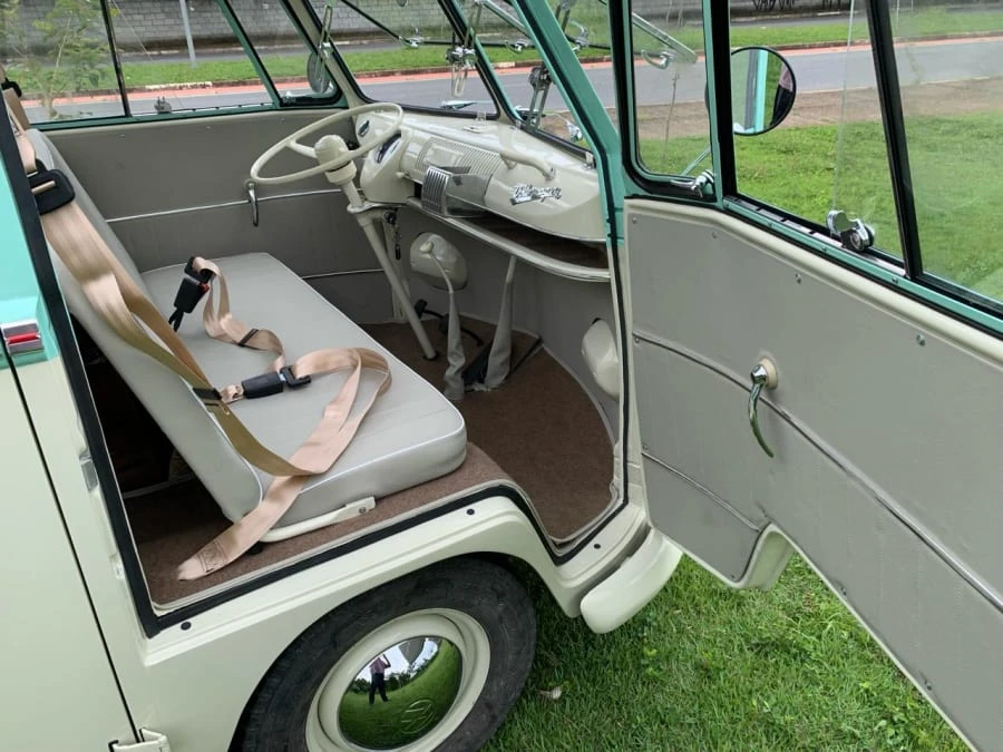 1973 Volkswagen Bay-Window Bus - Image 7 of 31
