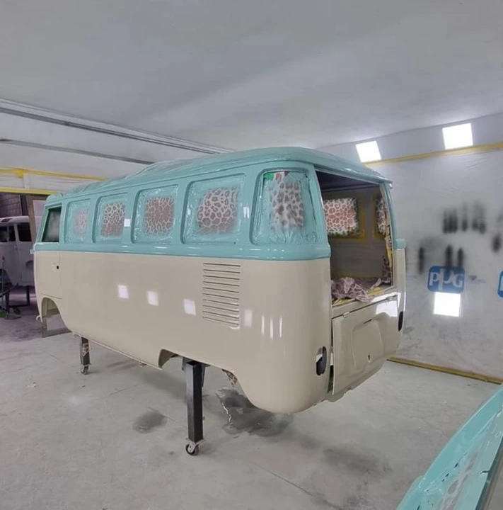 1973 Volkswagen Bay-Window Bus - Image 27 of 28