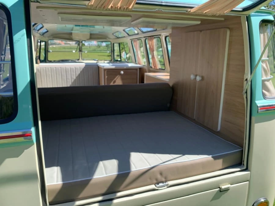 1973 Volkswagen Bay-Window Bus - Image 15 of 28