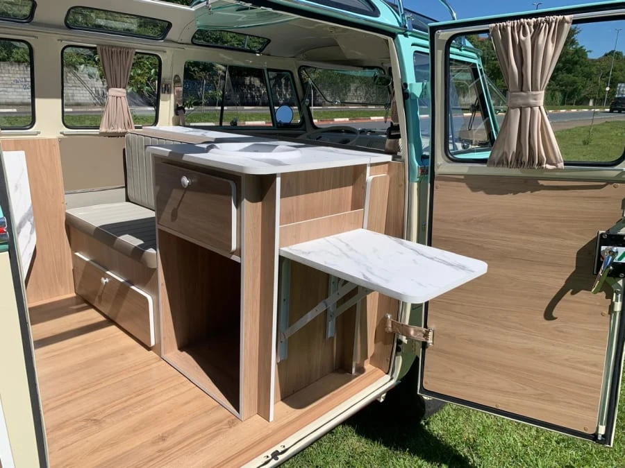 1973 Volkswagen Bay-Window Bus - Image 9 of 28