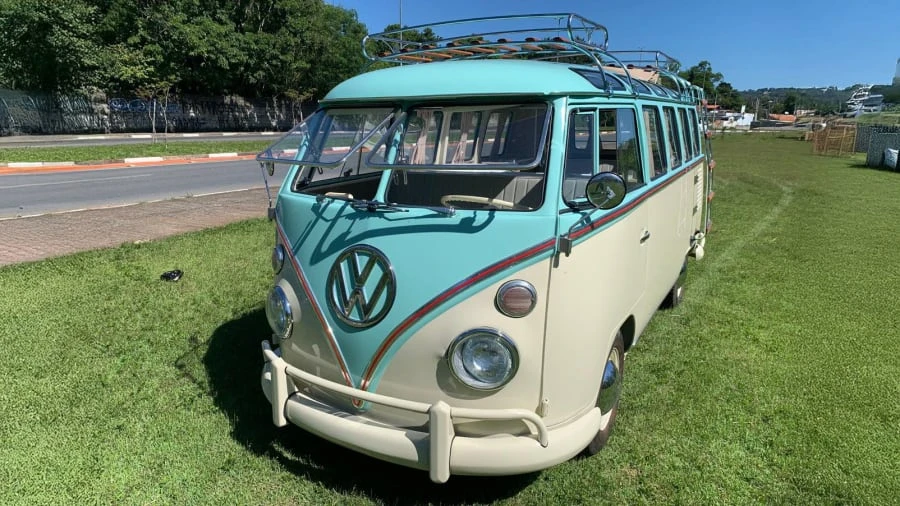 1973 Volkswagen Bay-Window Bus - Image 6 of 28