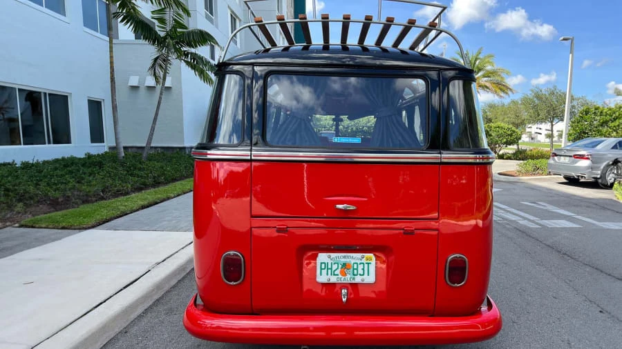 1973 Volkswagen Bay-Window Bus - Image 5 of 31