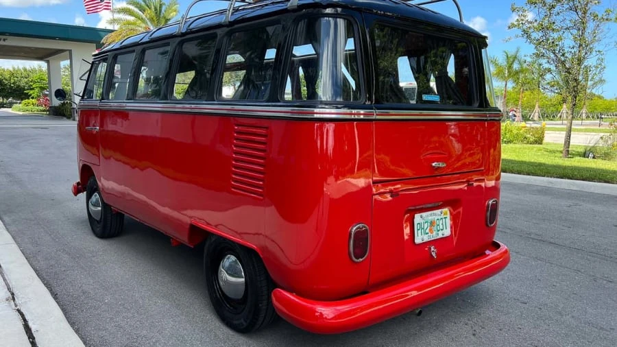 1973 Volkswagen Bay-Window Bus - Image 8 of 31