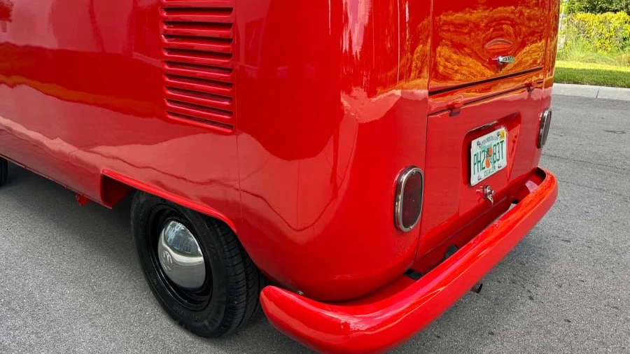 1973 Volkswagen Bay-Window Bus - Image 27 of 31