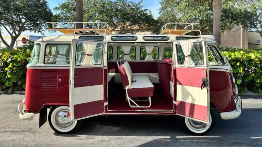 1973 Volkswagen Bay-Window Bus - Image 6 of 30
