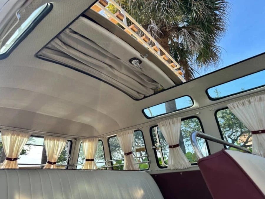 1973 Volkswagen Bay-Window Bus - Image 22 of 30