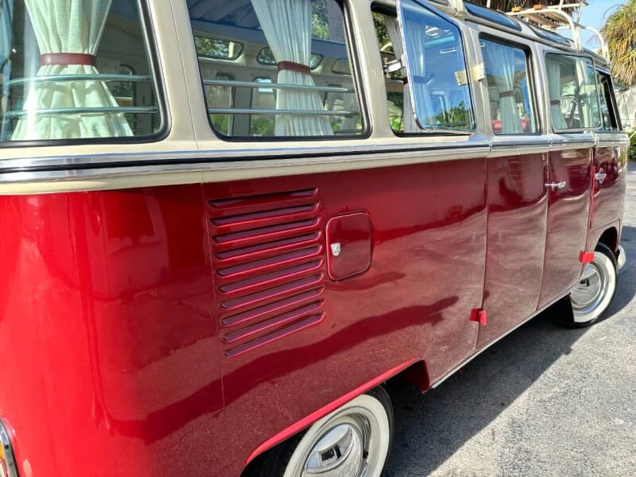 1973 Volkswagen Bay-Window Bus - Image 12 of 30