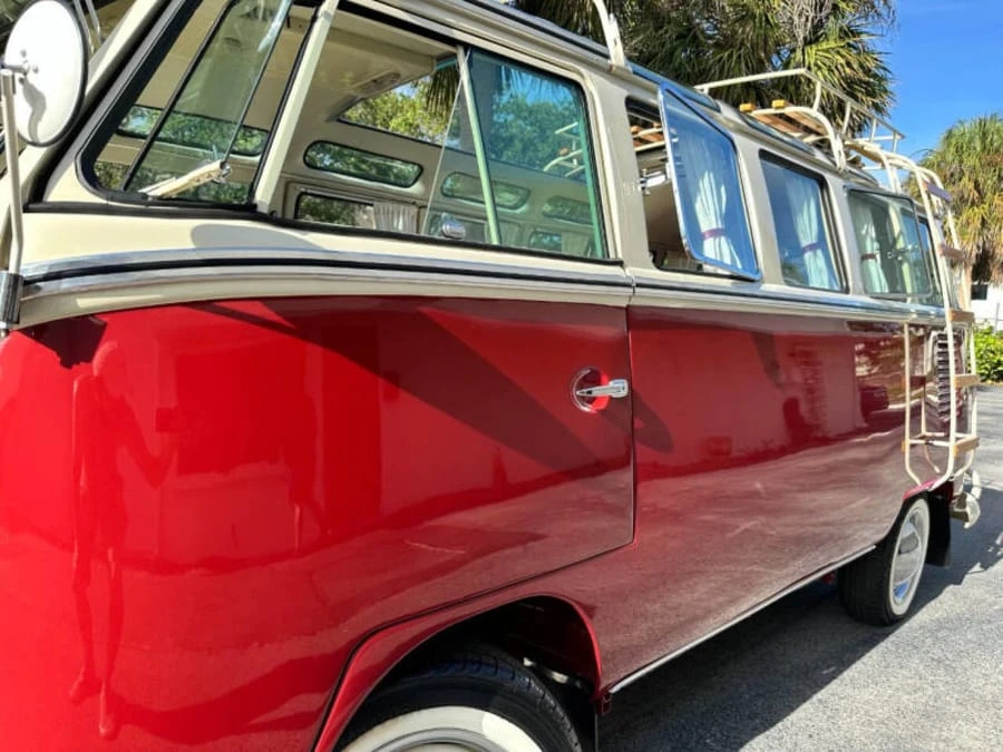 1973 Volkswagen Bay-Window Bus - Image 14 of 30