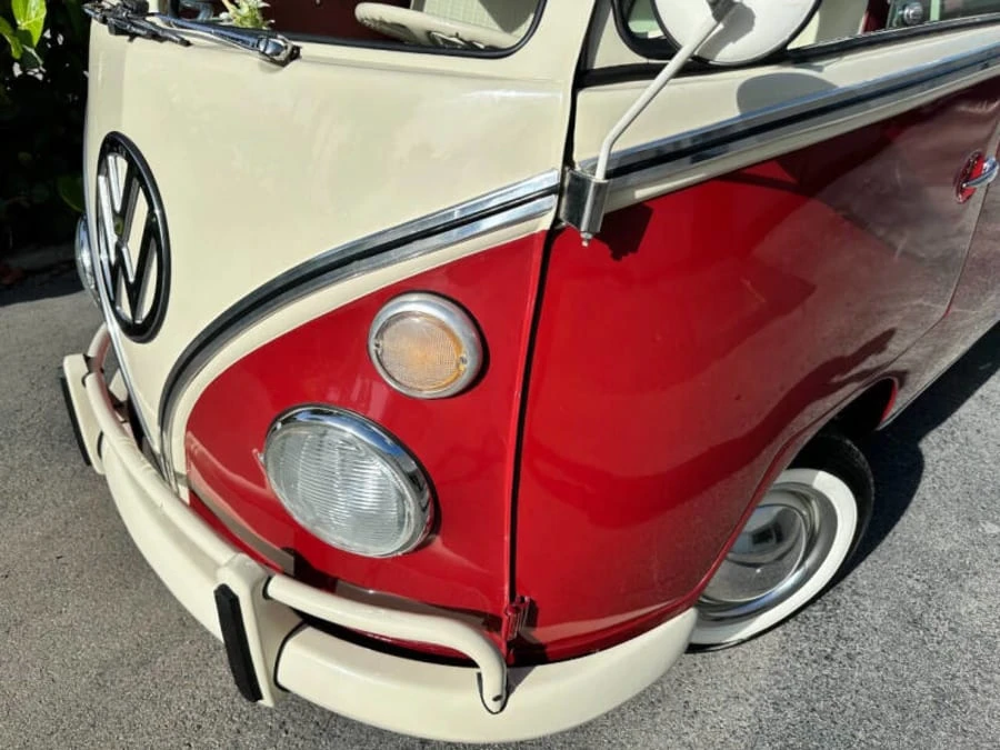 1973 Volkswagen Bay-Window Bus - Image 13 of 30