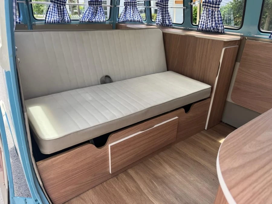 1973 Volkswagen Bay-Window Bus - Image 14 of 16