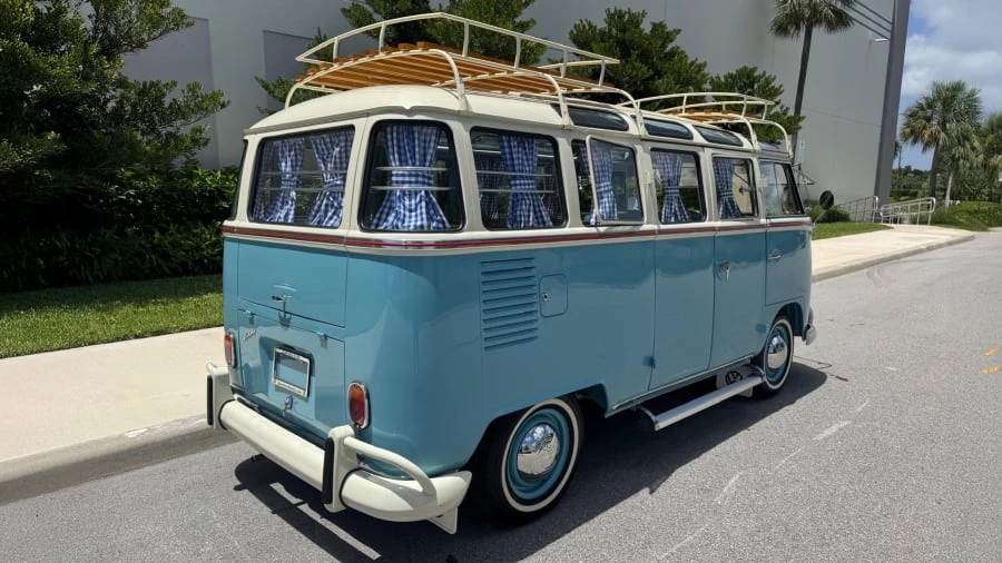 1973 Volkswagen Bay-Window Bus - Image 3 of 16