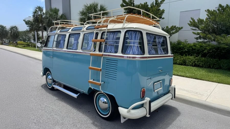 1973 Volkswagen Bay-Window Bus - Image 6 of 16