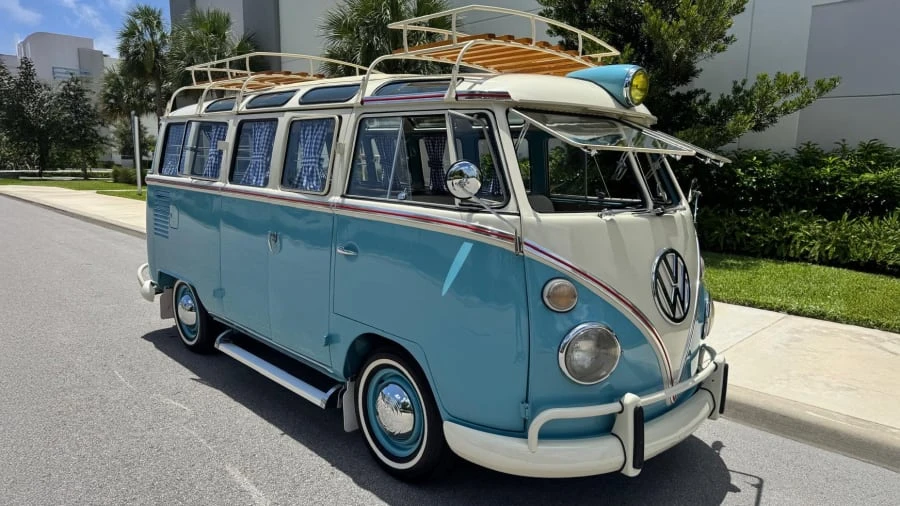 1973 Volkswagen Bay-Window Bus - Image 4 of 16