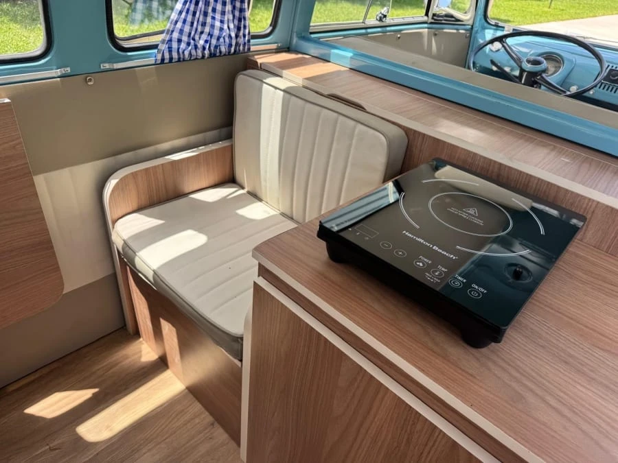 1973 Volkswagen Bay-Window Bus - Image 13 of 16