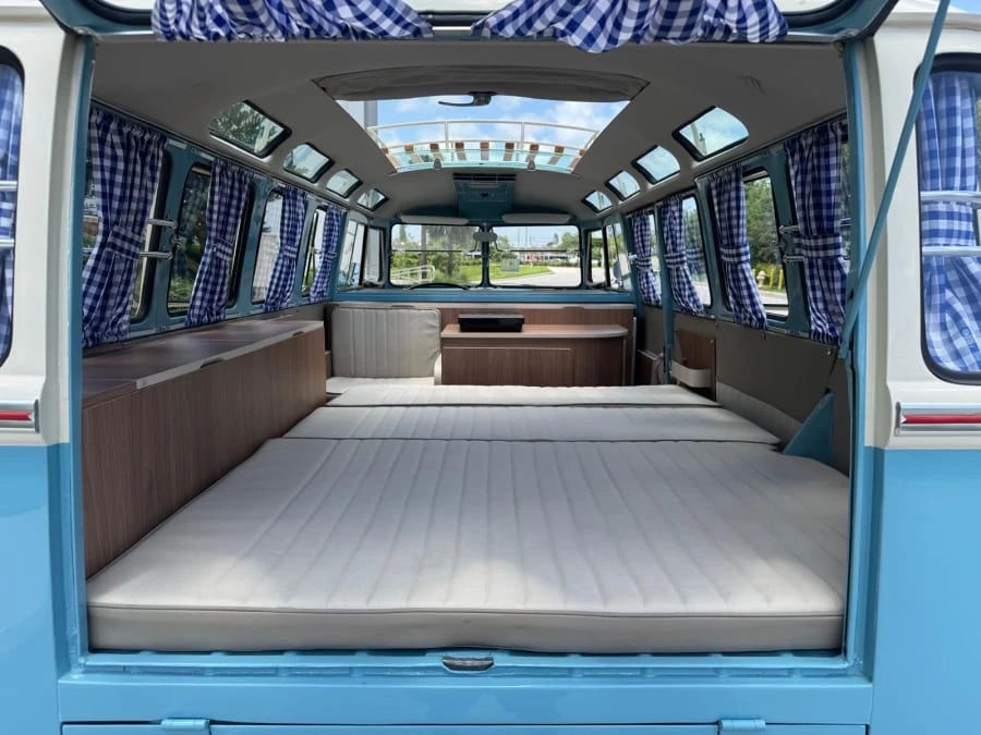 1973 Volkswagen Bay-Window Bus - Image 8 of 16
