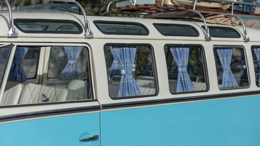 1973 Volkswagen Bay-Window Bus - Image 17 of 31