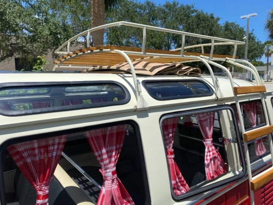 1973 Volkswagen Bay-Window Bus - Image 10 of 31