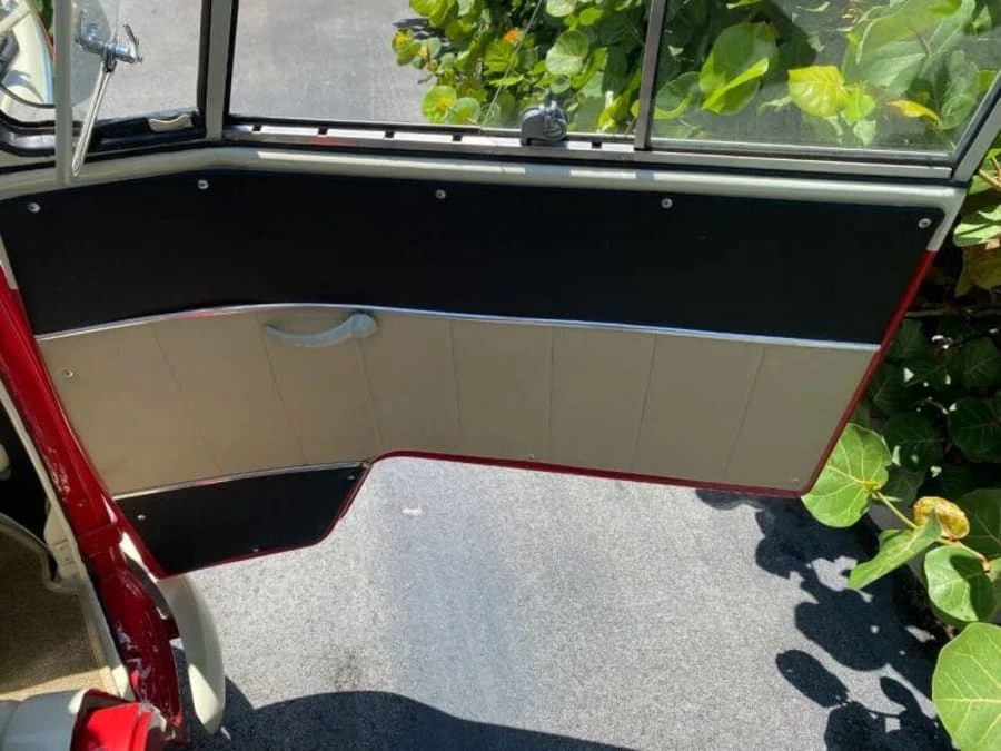 1973 Volkswagen Bay-Window Bus - Image 31 of 31