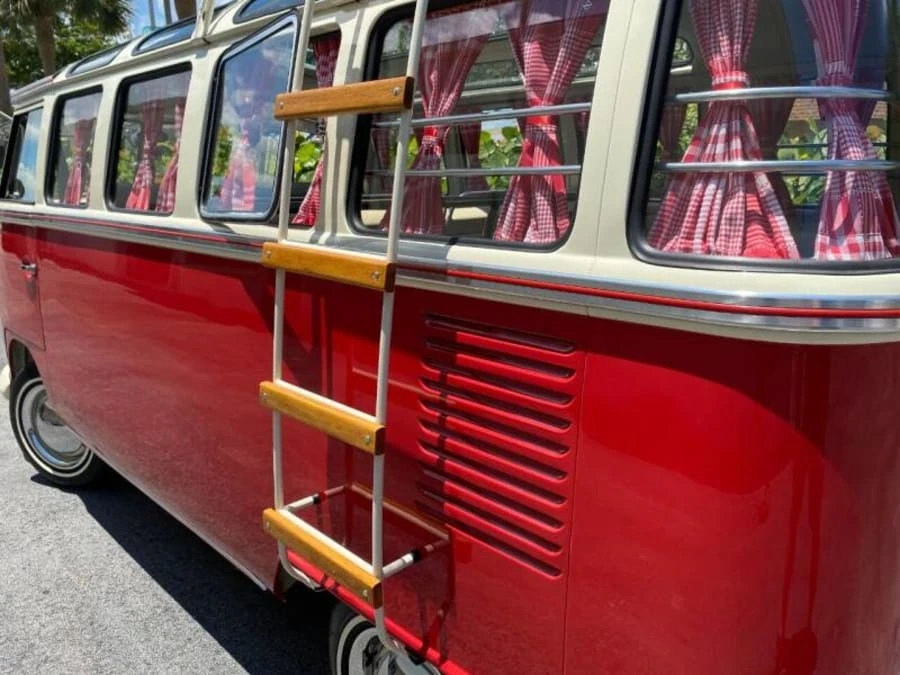 1973 Volkswagen Bay-Window Bus - Image 18 of 31