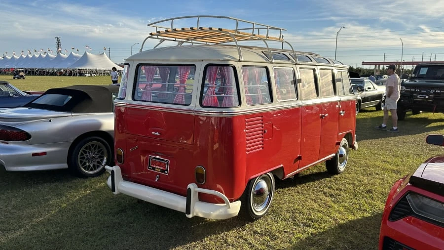 1973 Volkswagen Bay-Window Bus - Image 2 of 6