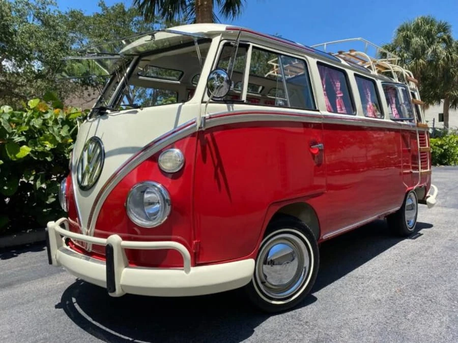 1973 Volkswagen Bay-Window Bus - Image 7 of 31