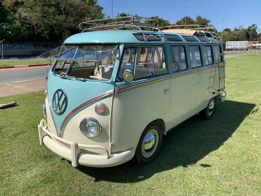 1973 Volkswagen Bay-Window Bus - Image 10 of 31