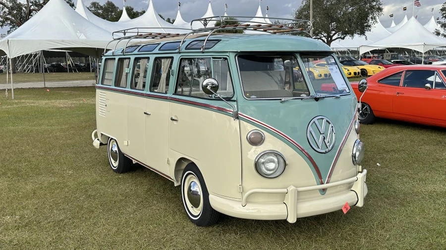 1973 Volkswagen Bay-Window Bus - Image 3 of 31