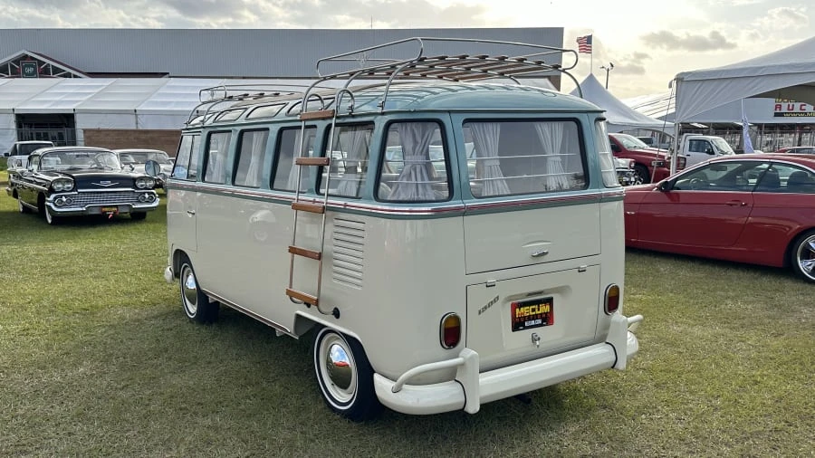 1973 Volkswagen Bay-Window Bus - Image 4 of 31