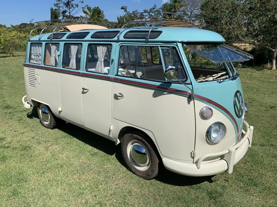 1973 Volkswagen Bay-Window Bus - Image 9 of 31