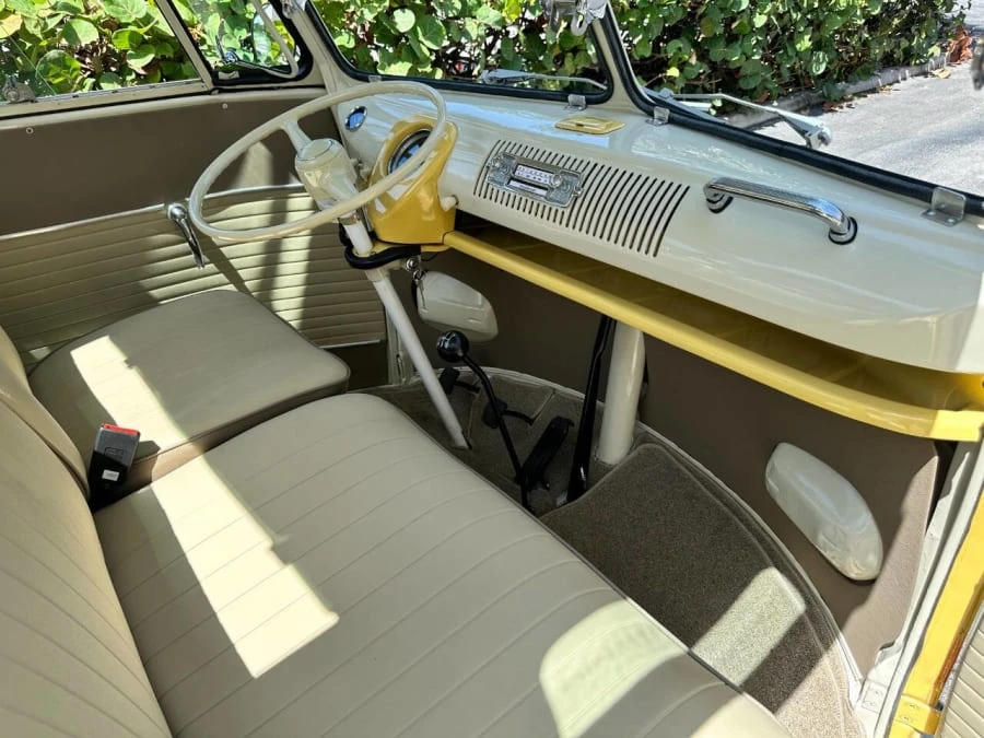 1973 Volkswagen Bay-Window Bus - Image 14 of 16