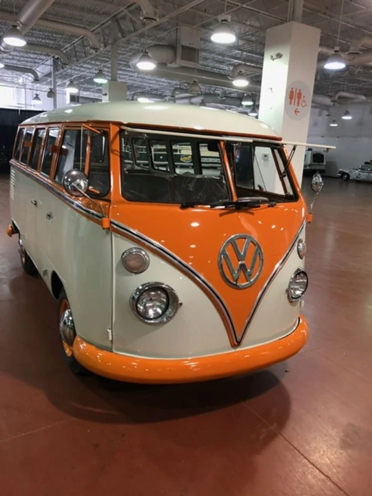 1973 Volkswagen Bay-Window Bus - Image 11 of 31