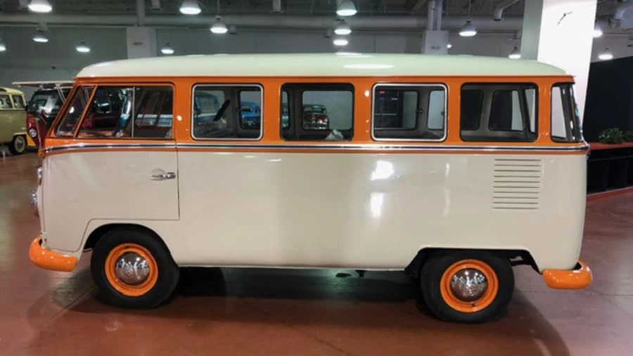 1973 Volkswagen Bay-Window Bus - Image 3 of 31