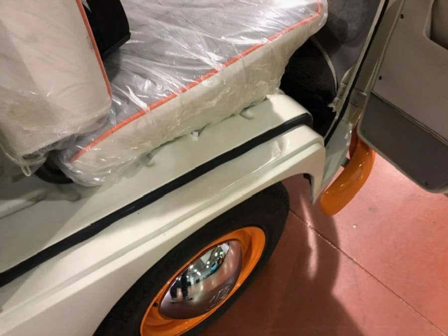 1973 Volkswagen Bay-Window Bus - Image 21 of 31