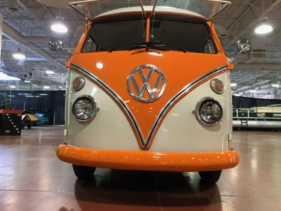 1973 Volkswagen Bay-Window Bus - Image 12 of 31