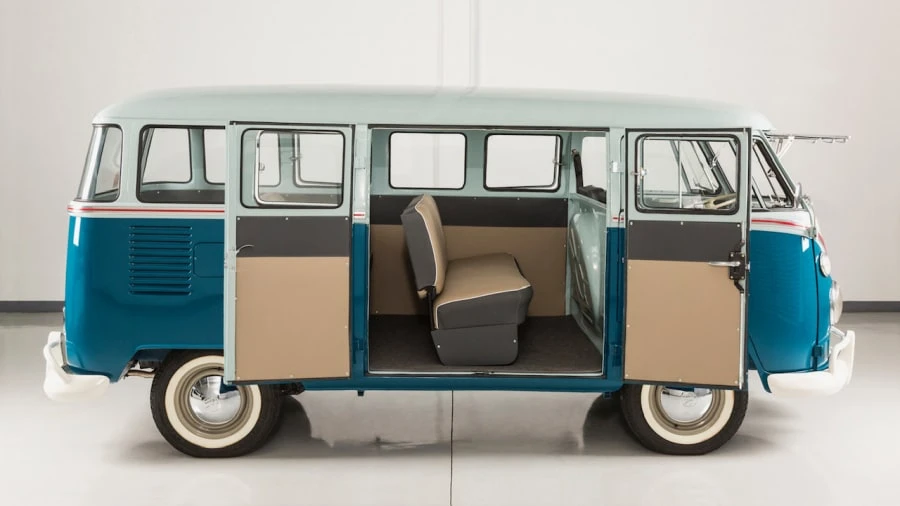 1973 Volkswagen Bay-Window Bus - Image 8 of 9
