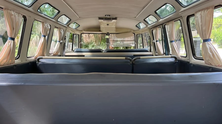 1973 Volkswagen Bay-Window Bus - Image 10 of 16