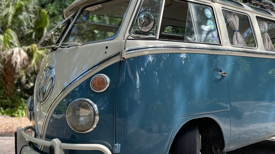 1973 Volkswagen Bay-Window Bus - Image 15 of 16