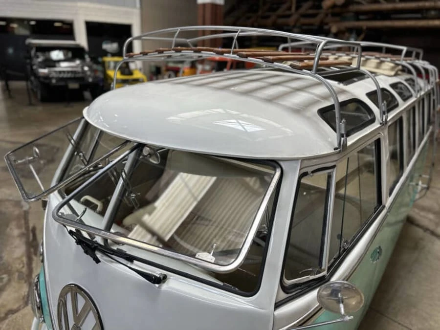 1973 Volkswagen Bay-Window Bus - Image 13 of 31