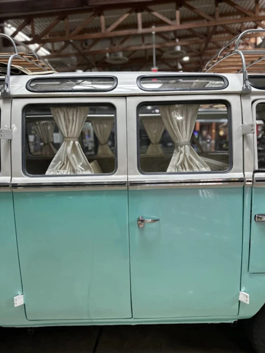 1973 Volkswagen Bay-Window Bus - Image 21 of 31