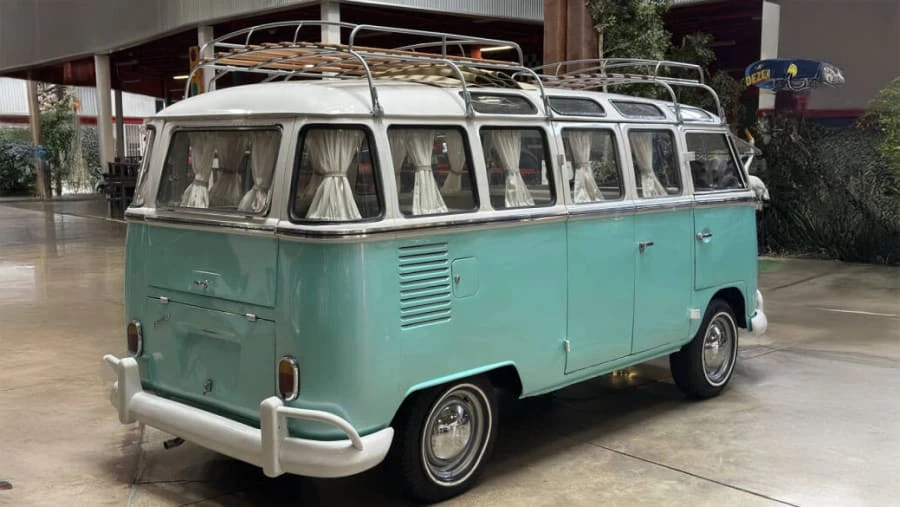 1973 Volkswagen Bay-Window Bus - Image 3 of 31