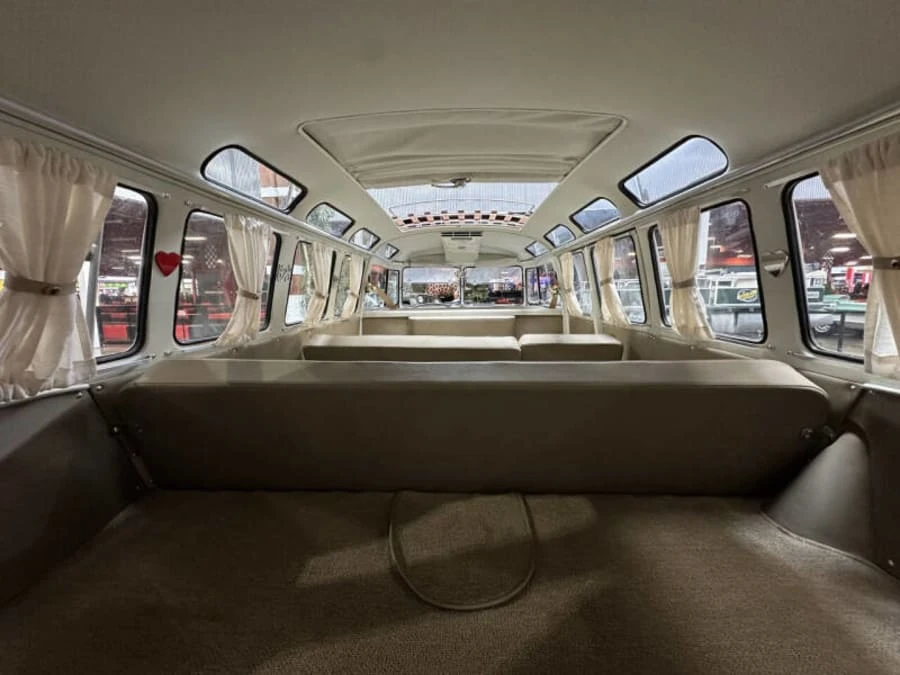 1973 Volkswagen Bay-Window Bus - Image 28 of 31