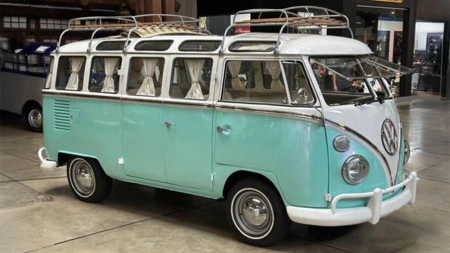 1973 Volkswagen Bay-Window Bus - Image 4 of 31