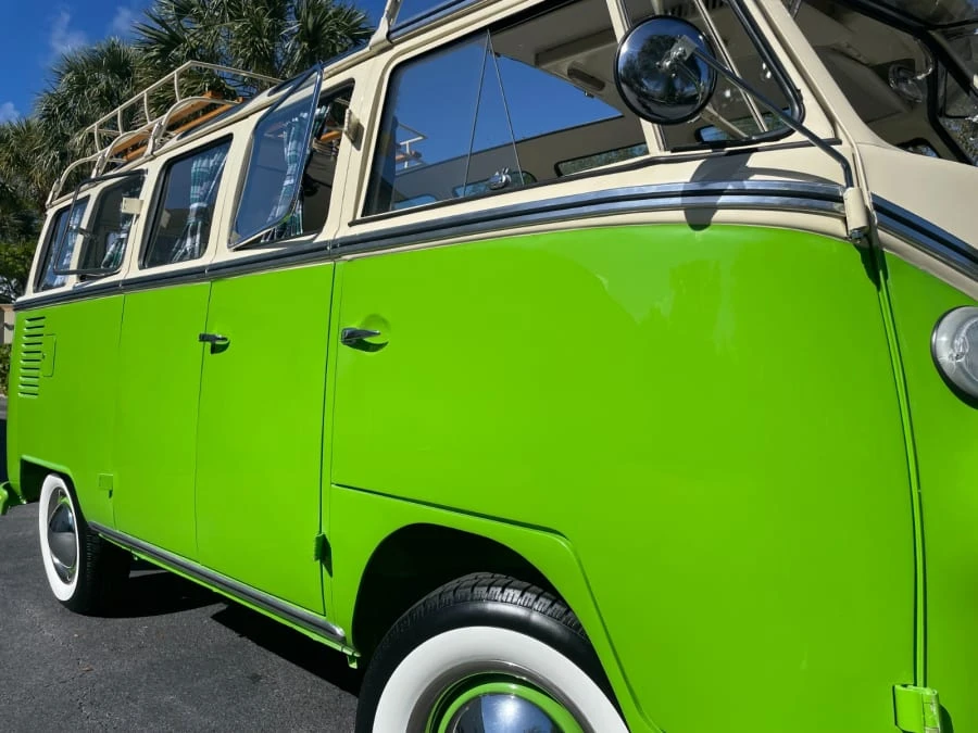 1973 Volkswagen Bay-Window Bus - Image 10 of 31
