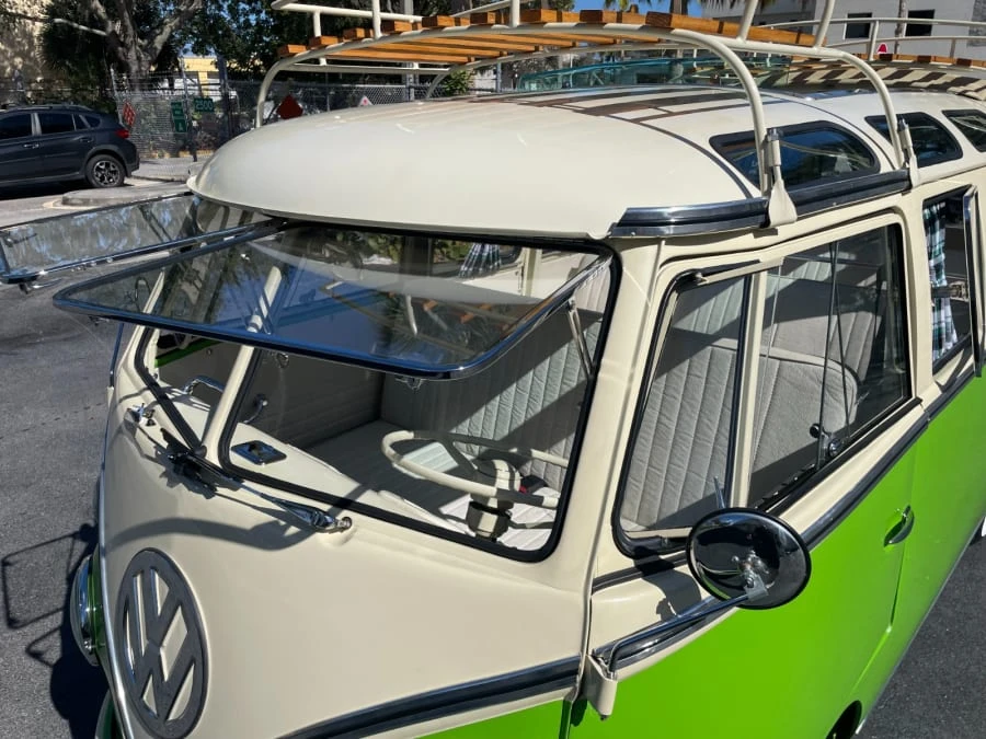 1973 Volkswagen Bay-Window Bus - Image 14 of 31