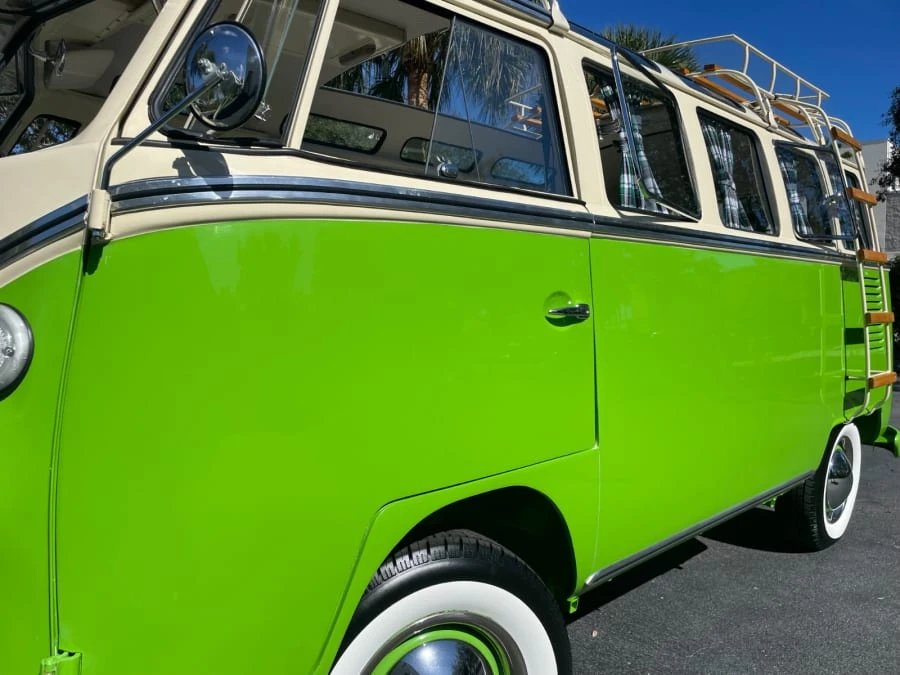 1973 Volkswagen Bay-Window Bus - Image 5 of 31