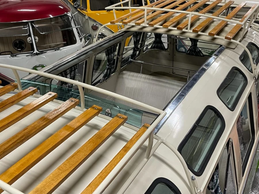 1973 Volkswagen Bay-Window Bus - Image 23 of 31