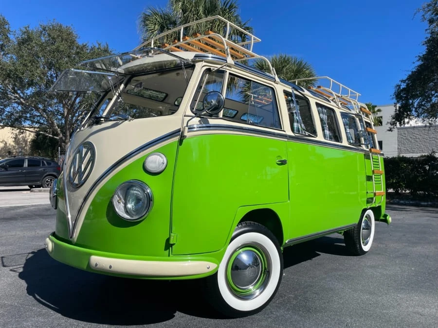 1973 Volkswagen Bay-Window Bus - Image 11 of 31
