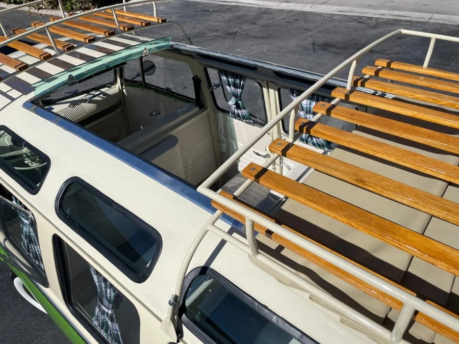 1973 Volkswagen Bay-Window Bus - Image 18 of 31