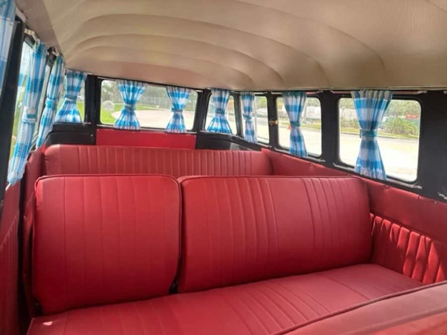 1973 Volkswagen Bay-Window Bus - Image 10 of 13